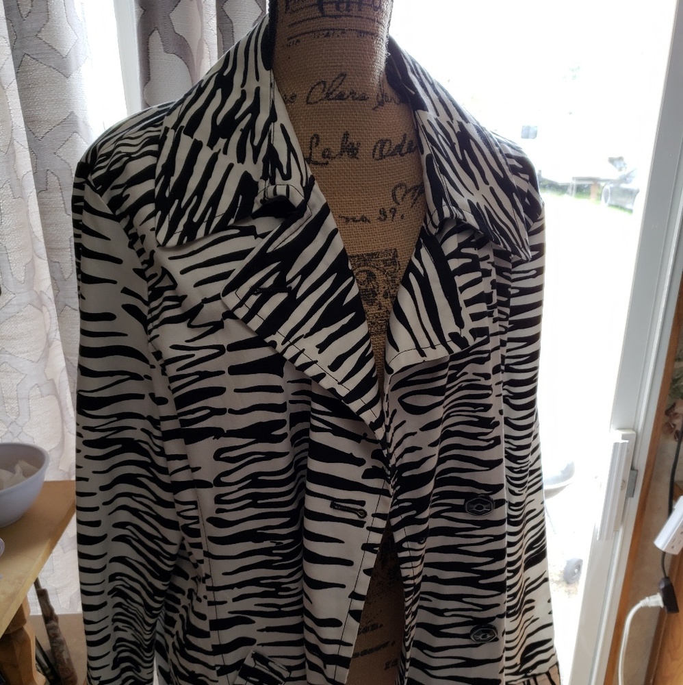 Animial print jacket.XL